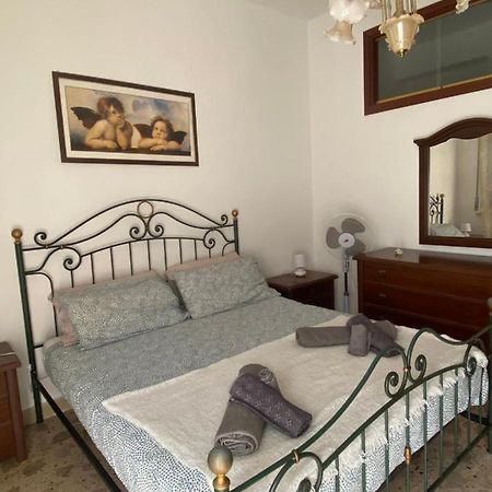 Na Za' Pina Apartamento Cefalù Exterior foto